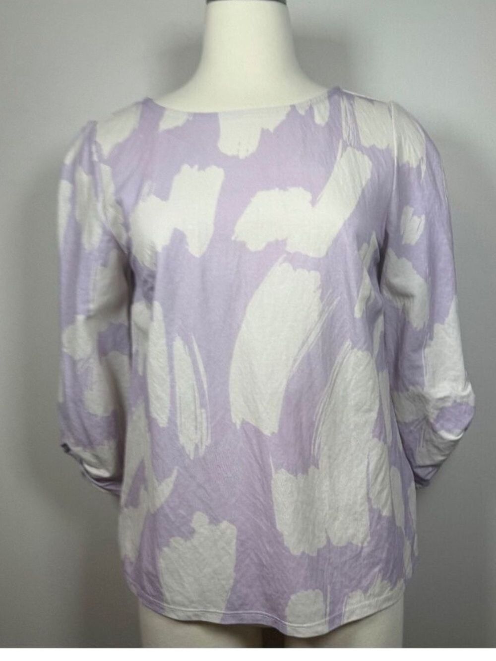 Phase Eight   Lavender and White Women's Blouse